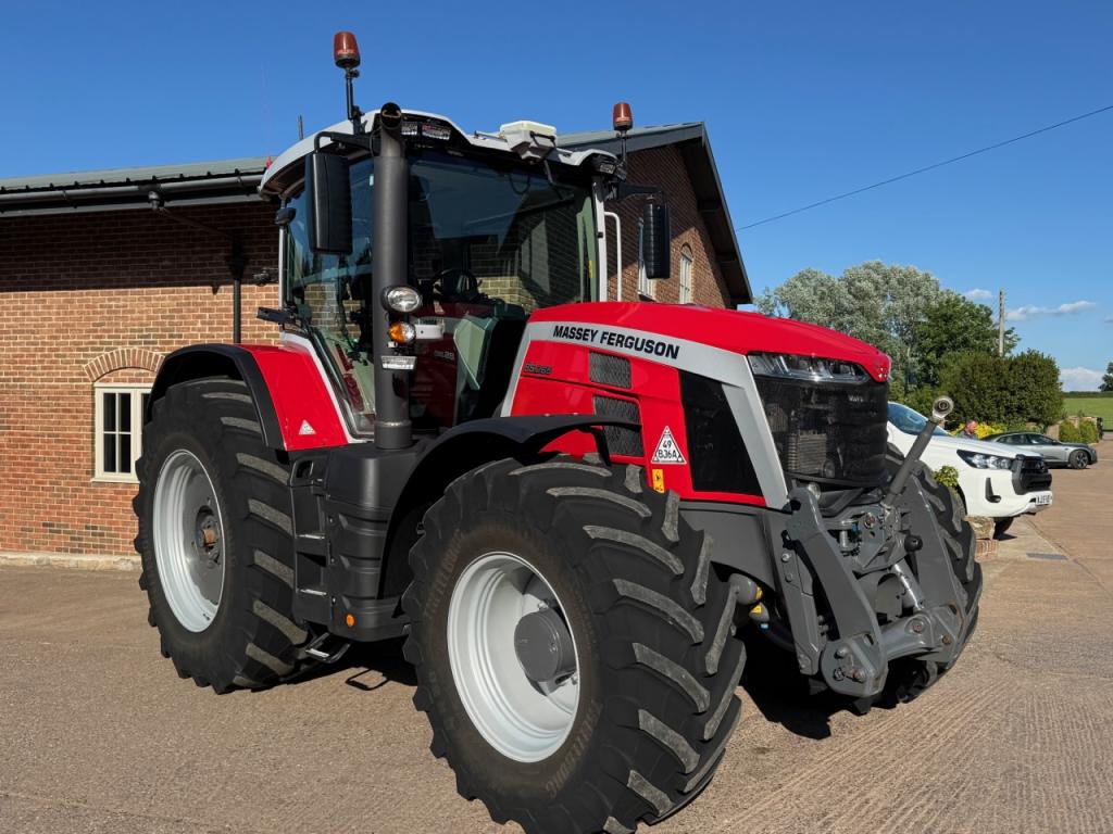 Massey Ferguson 8S.265 Exclusive