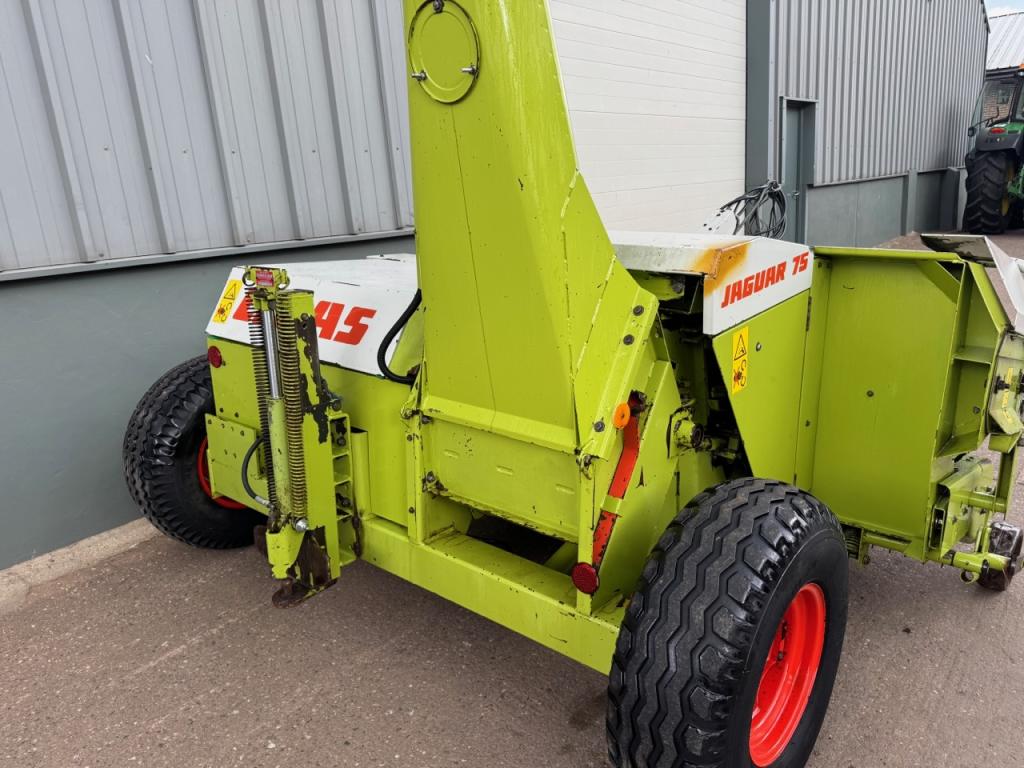 Claas Jaguar 75 trailed forger