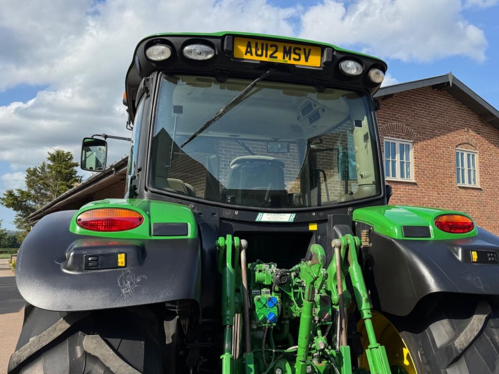 John Deere 6140R