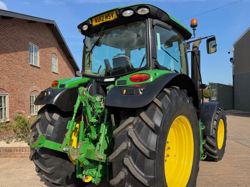 John Deere 6140R