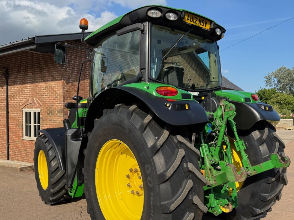 John Deere 6140R
