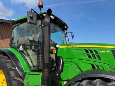 John Deere 6140R