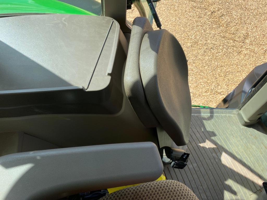John Deere 6155M