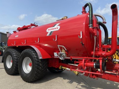 Redrock 3500 gallon tanker