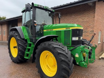 John Deere 7710