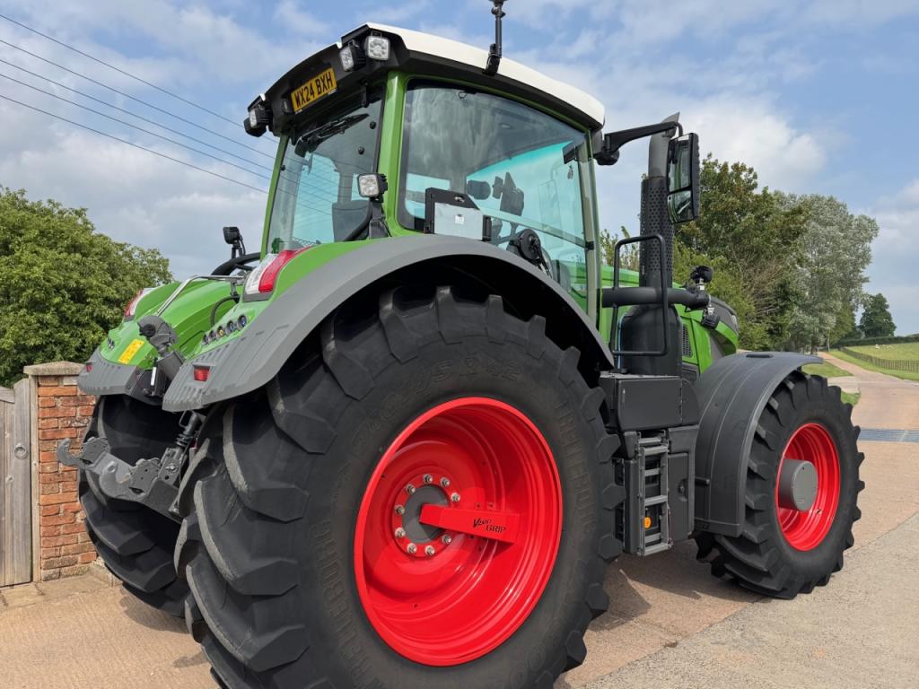 Fendt 933 Profi+ Plus