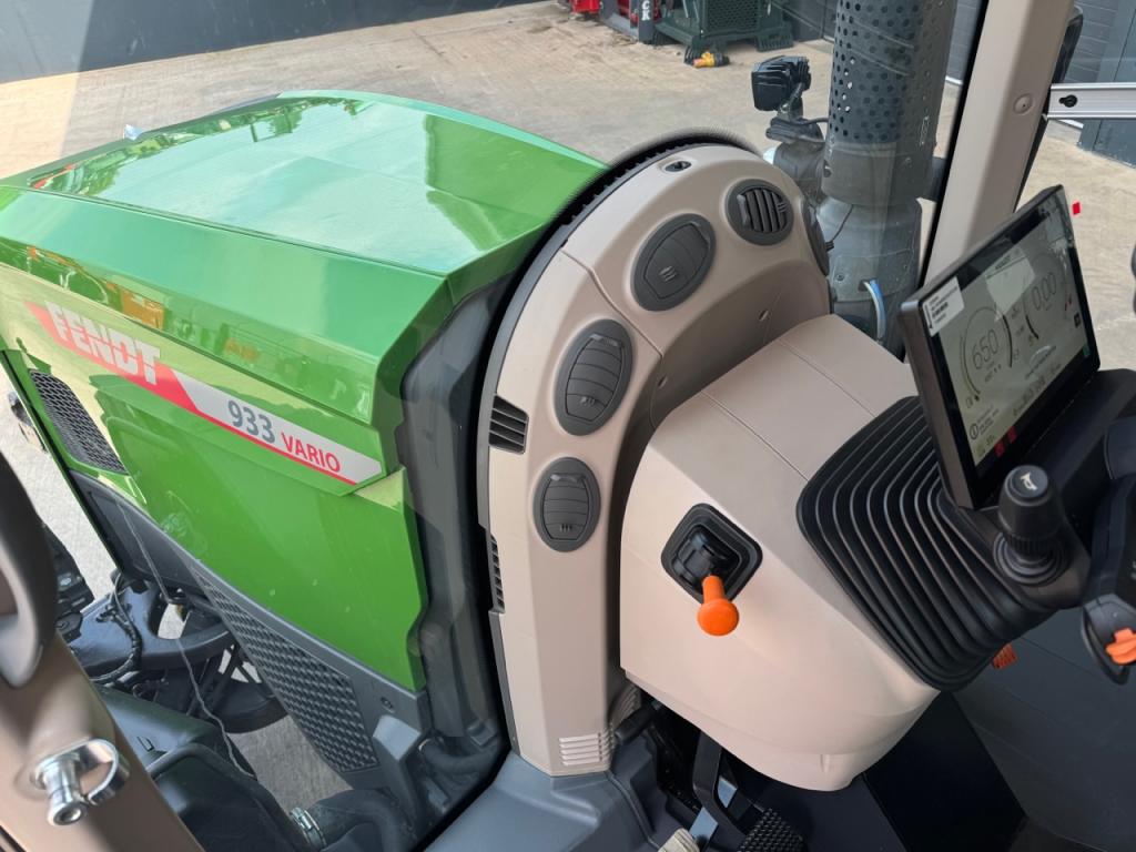 Fendt 933 Profi+ Plus