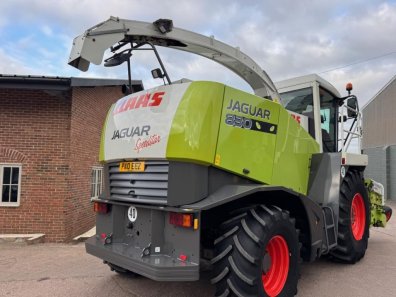 Claas 830 GreenEye