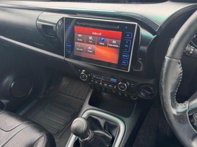 Toyota Hi-Lux Invincible 3.0LT Diesel