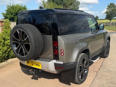 Land Rover Defender 90 Hardtop D250