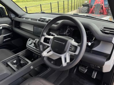Land Rover Defender 90 Hardtop D250