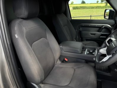Land Rover Defender 90 Hardtop D250
