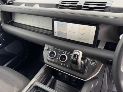 Land Rover Defender 90 Hardtop D250