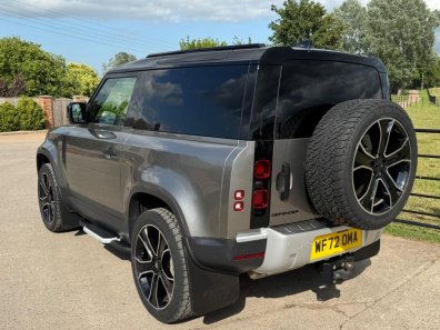 Land Rover Defender 90 Hardtop D250