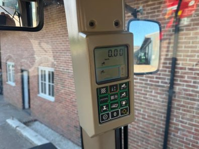 John Deere 6900