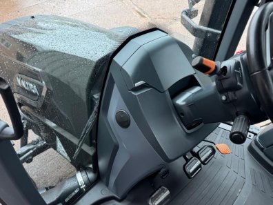 Valtra Q305 Unlimited