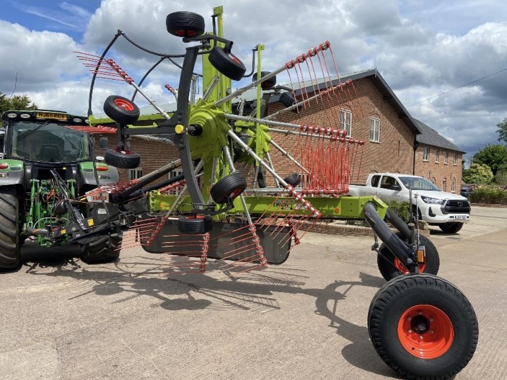 Claas liner 2800 trend twin rotor rake