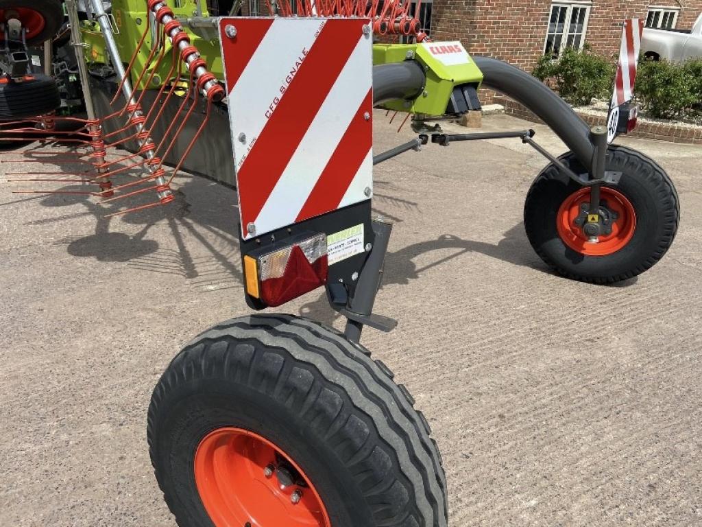 Claas liner 2800 trend twin rotor rake
