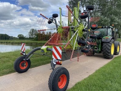 Claas liner 2800 trend twin rotor rake