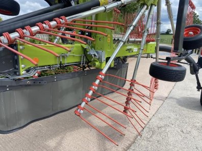 Claas liner 2800 trend twin rotor rake