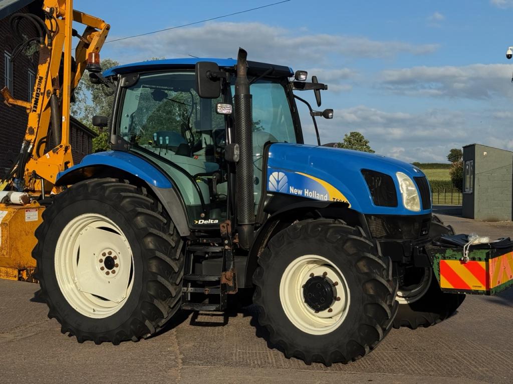 New Holland T6010 Delta