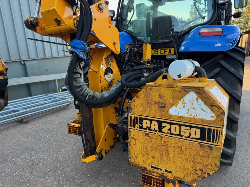 New Holland T6010 Delta