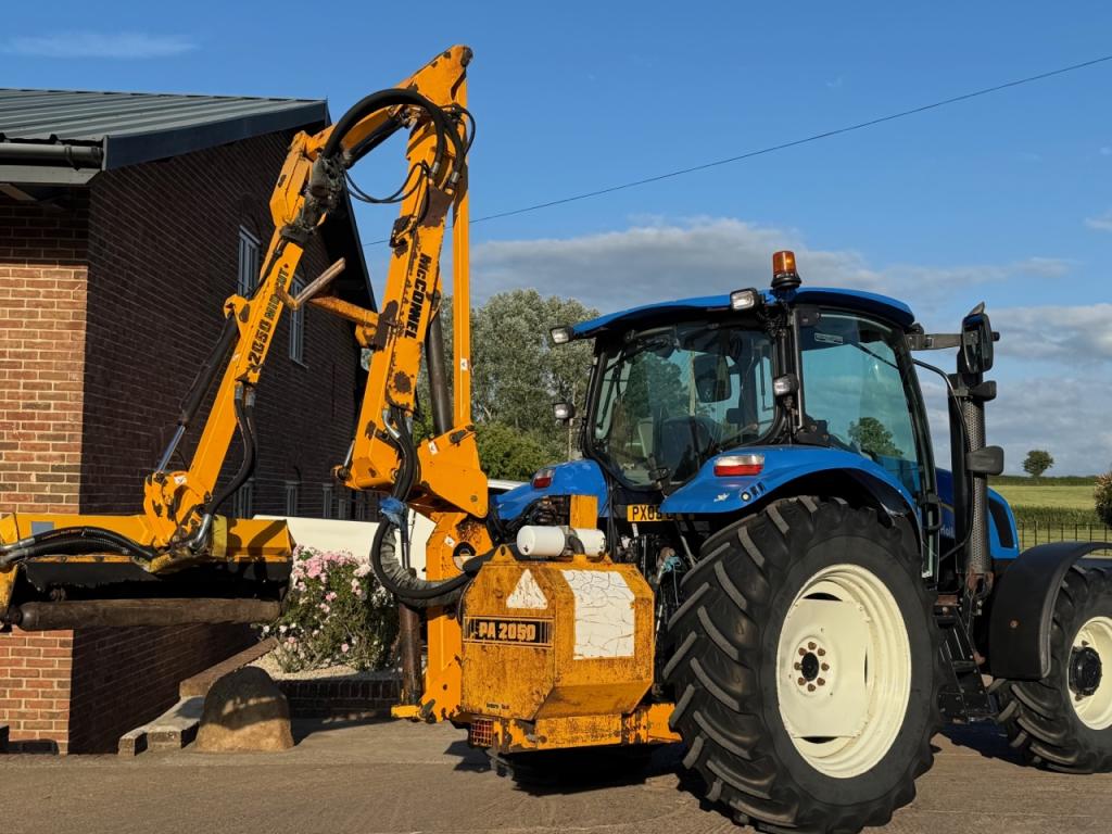 New Holland T6010 Delta