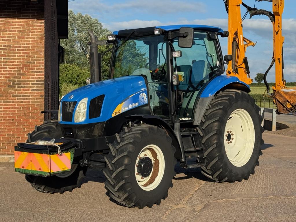 New Holland T6010 Delta
