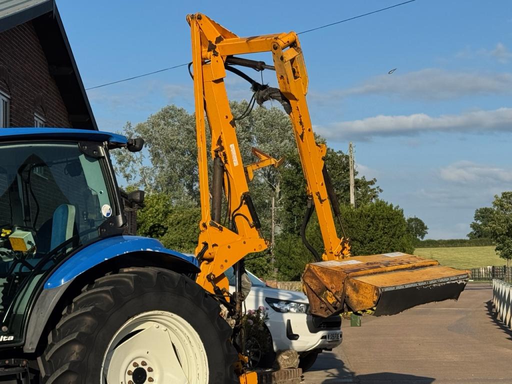 New Holland T6010 Delta