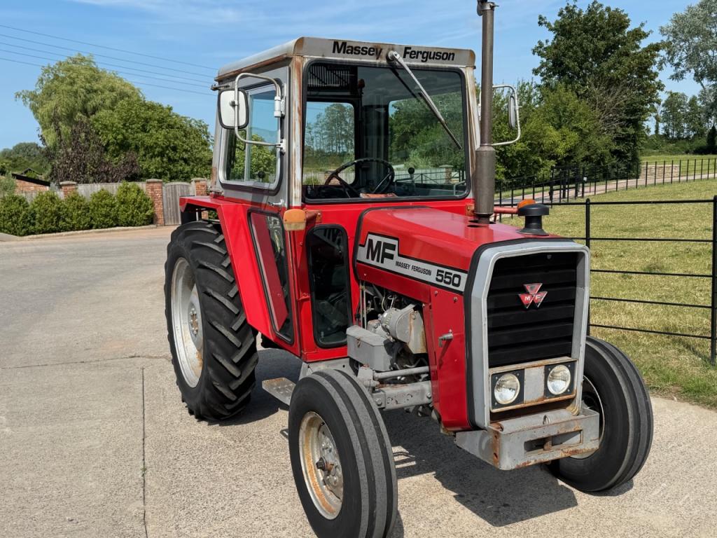 Massey Ferguson 550