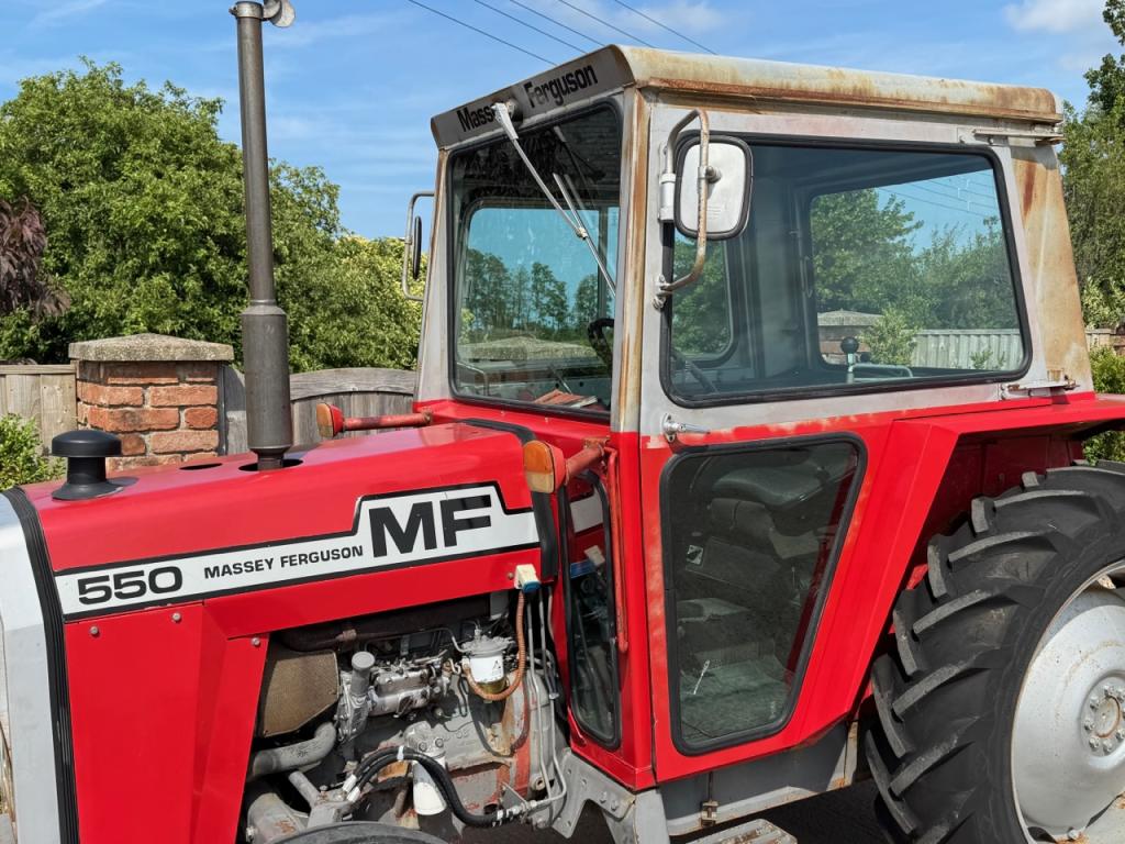 Massey Ferguson 550