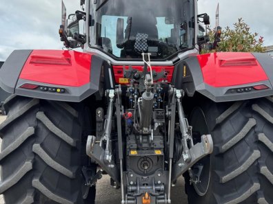 Massey Ferguson 8S.305