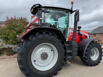 Massey Ferguson 8S.305