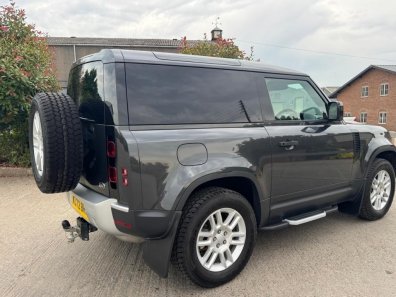 Land Rover Defender 90 Hard Top 3.0LT diesel