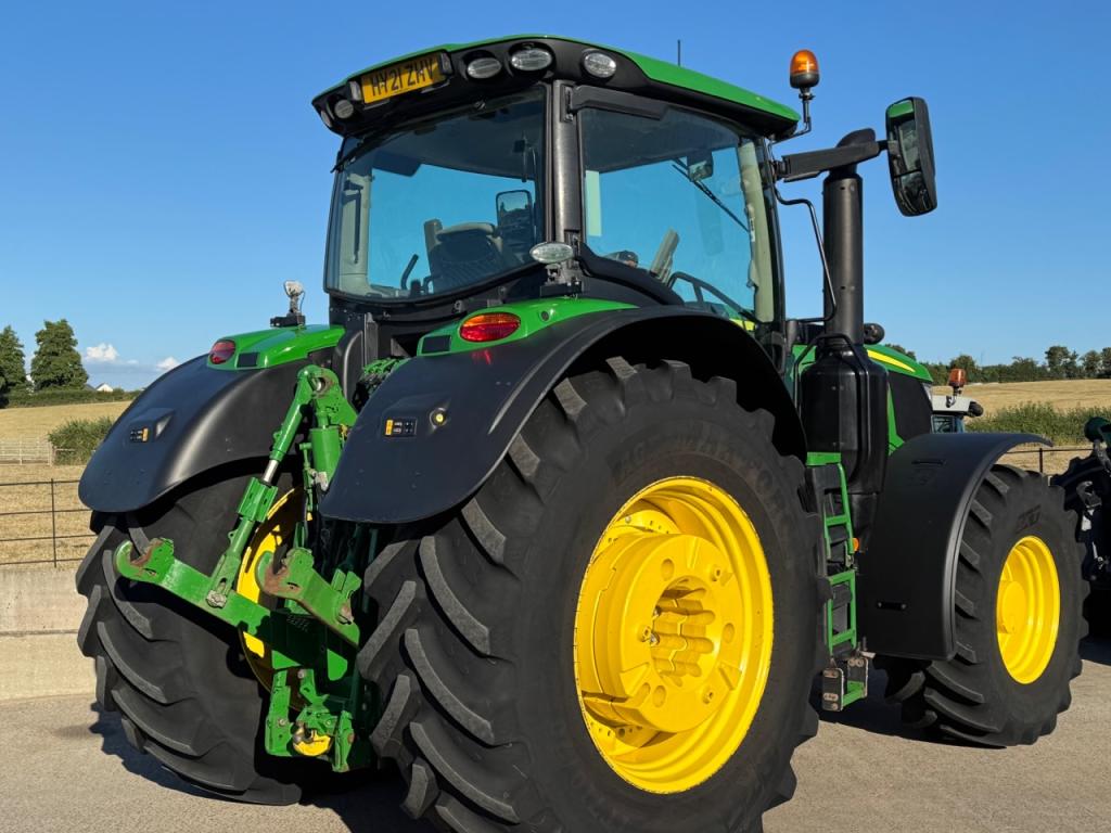 John Deere 6250R
