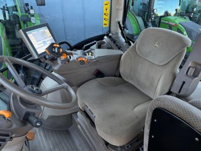 John Deere 6250R