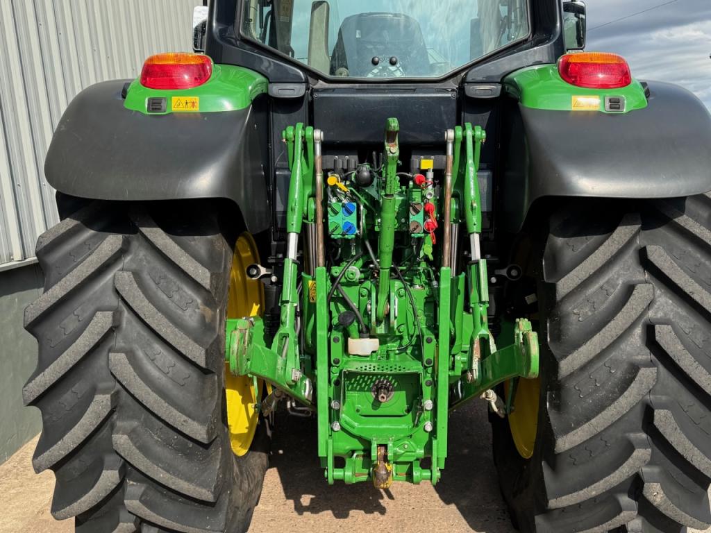 John Deere 6155M