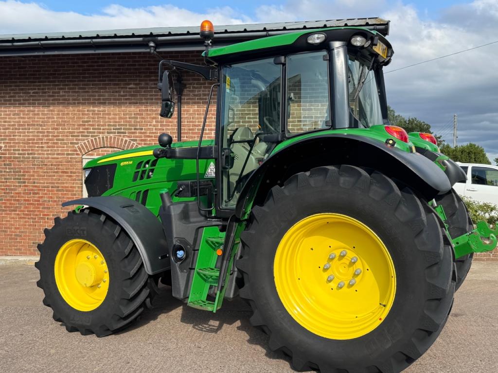 John Deere 6155M
