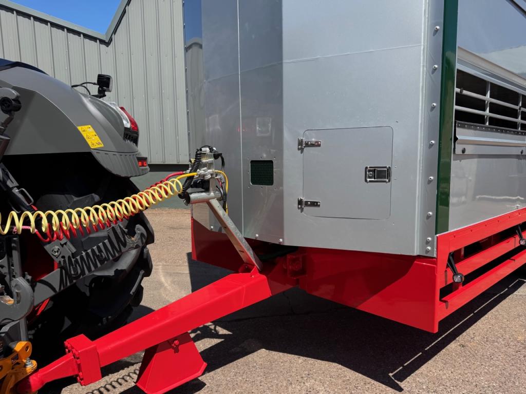 Houghton Parkhouse 30ft triple deck livestock trailer