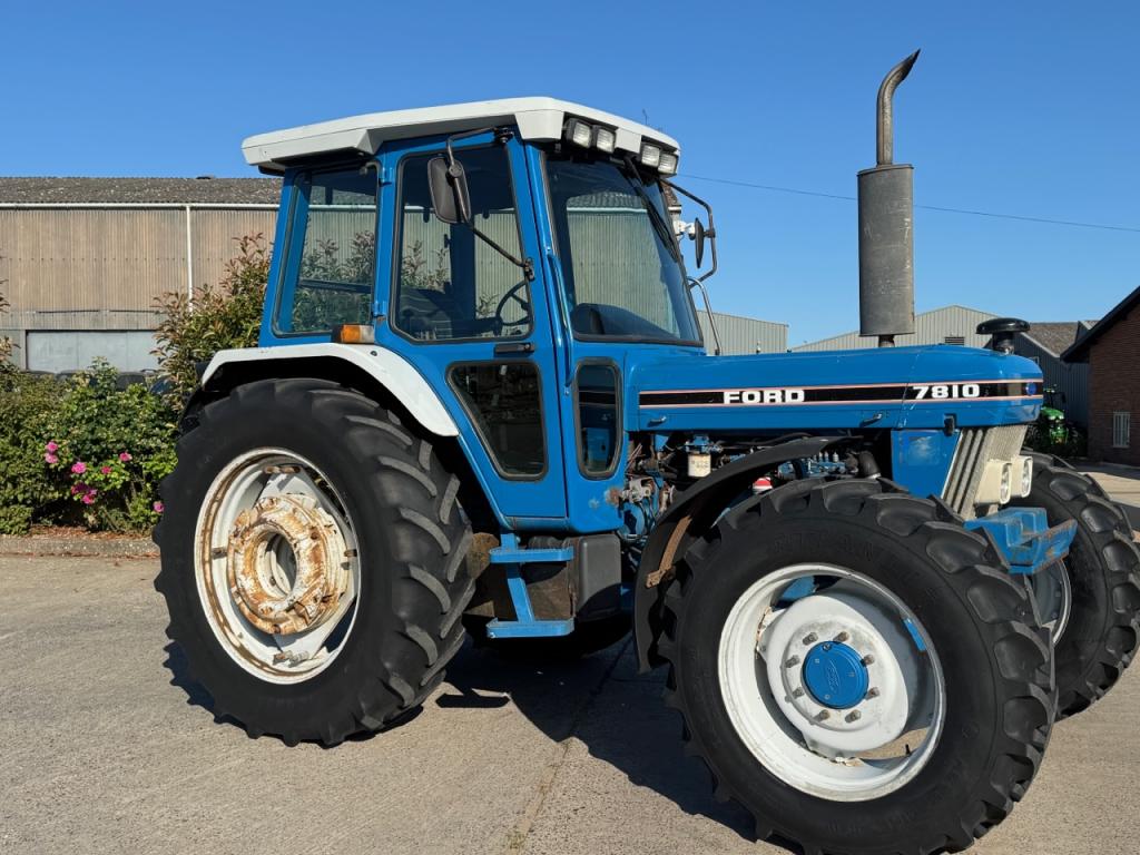 Ford 7810