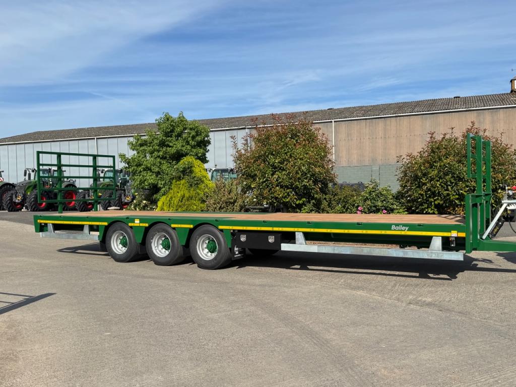 Bailey flat deck low loader