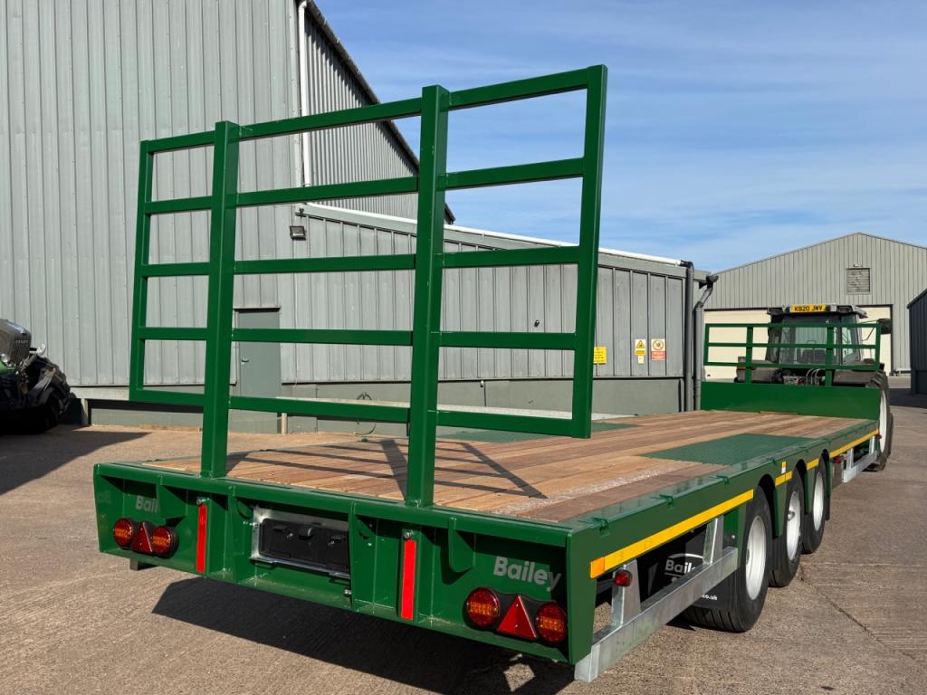 Bailey flat deck low loader