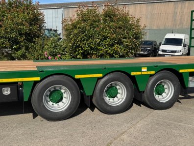 Bailey flat deck low loader