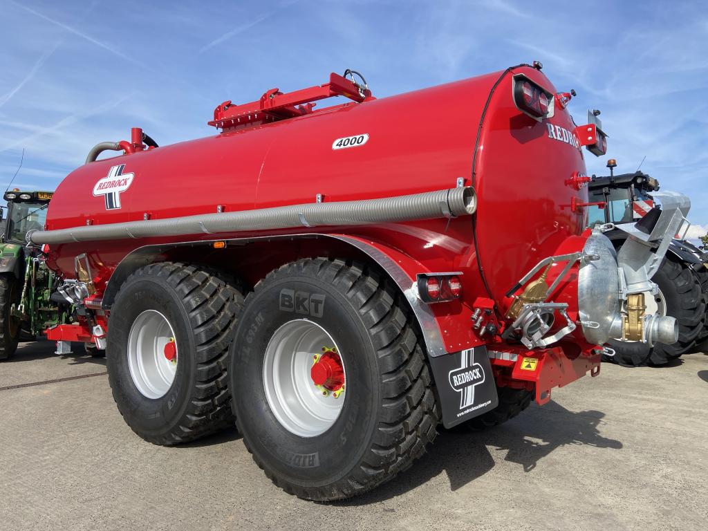 Redrock 4000 gallon tanker