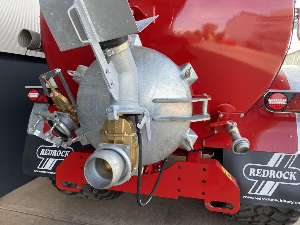 Redrock 4000 gallon tanker
