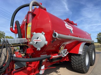 Redrock 4000 gallon tanker