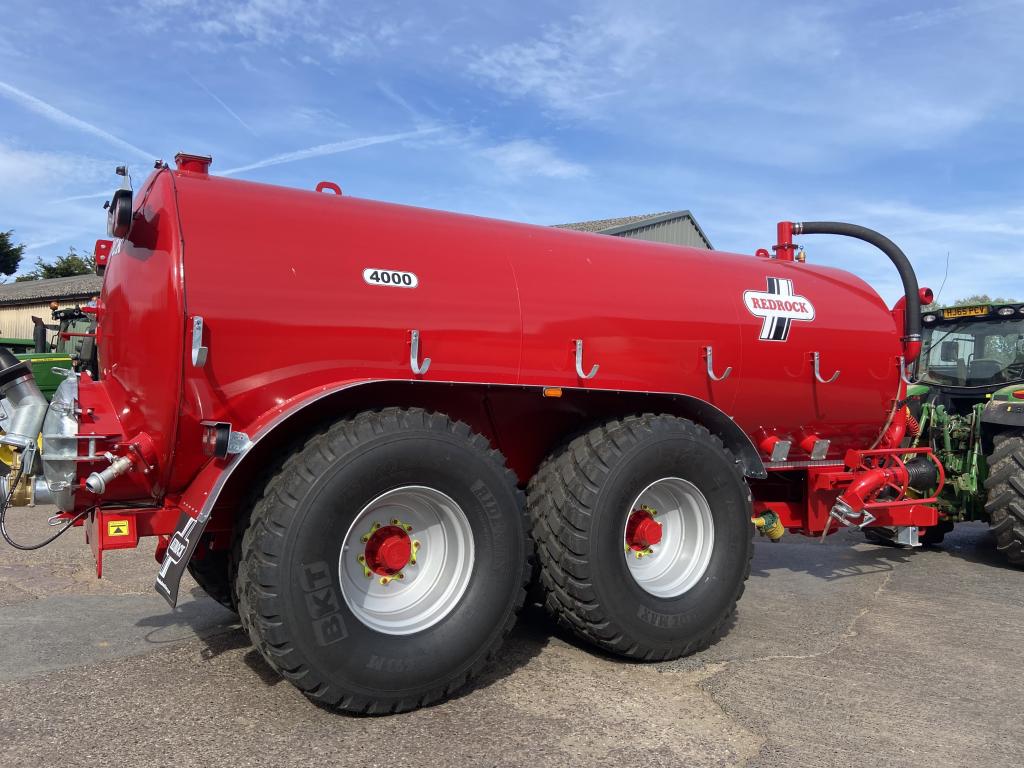 Redrock 4000 gallon tanker