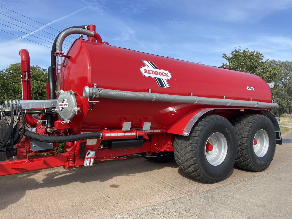 Redrock 4000 gallon tanker