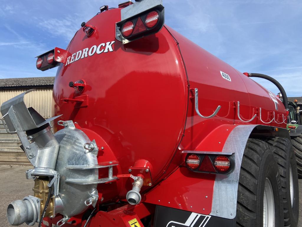Redrock 4000 gallon tanker