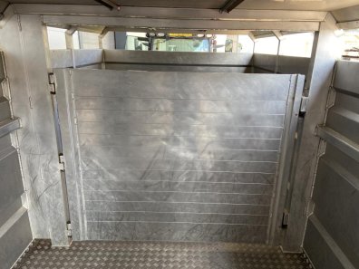Stewart GX12 FT 12 ton flat trailer with livestock container